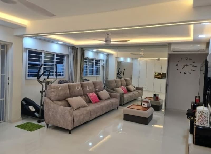 403 Pandan Gardens, 403 Pandan Gardens, 3 Bedrooms, 1,119 sqft, HDB Flat For Sale, by Violet Ong, 500156368 - Living Room - PropertyGuru.com.sg