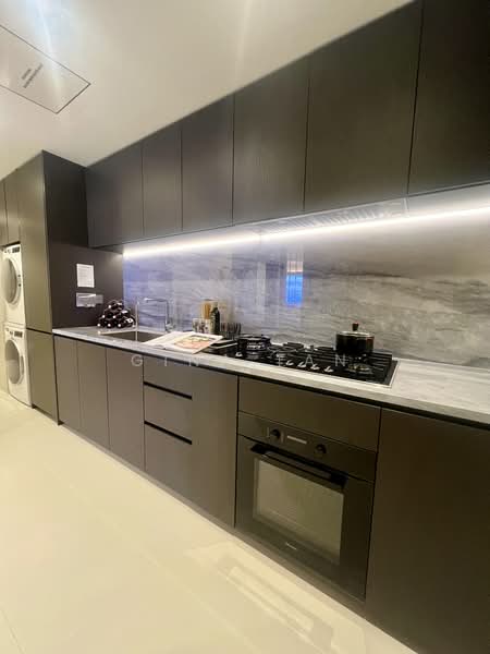 Vela Bay, Bayshore Road, 5 Bedrooms, 1,765 sqft, Condominium For Sale, by Gina Tan, 500156372 - Kitchen - PropertyGuru.com.sg