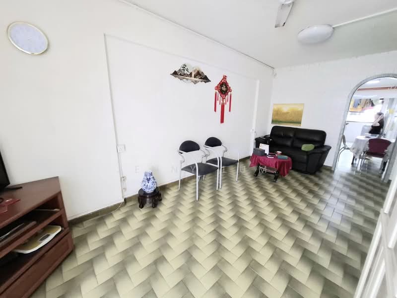 3 Lorong Lew Lian, 3 Lorong Lew Lian, Room Rental, 150 sqft, HDB Flat For Rent, by Jenny Lum, 500156406 - Living Room - PropertyGuru.com.sg