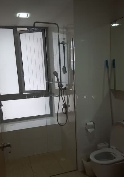 Clover By The Park, 2 Bishan Street 25, 4 Bedrooms, 1,765 sqft, Condominium For Sale, by Louise Tan, 500156425 - Bathroom - PropertyGuru.com.sg