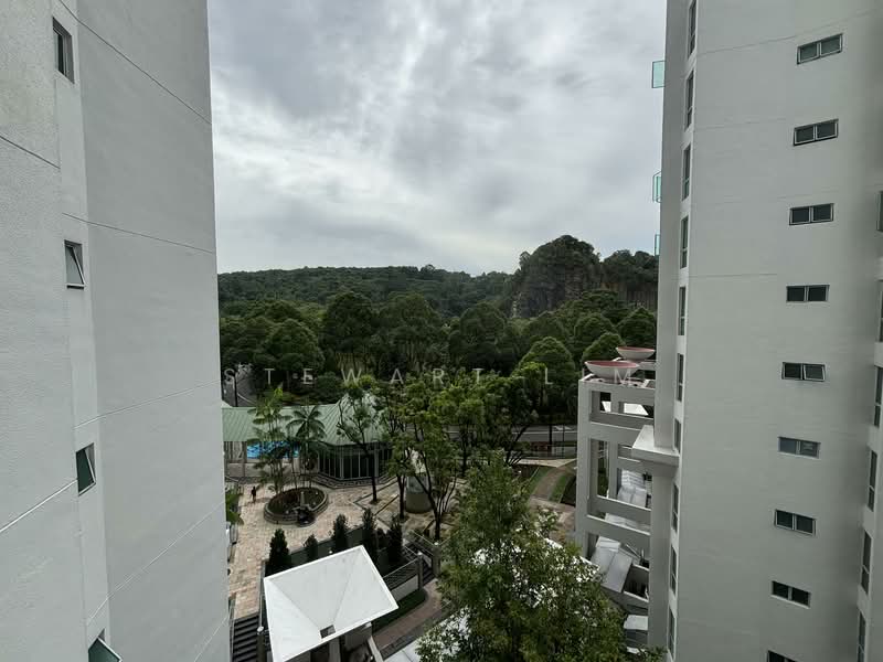 Guilin View, 26 Bukit Batok Street 52, 3 Bedrooms, 1,259 sqft, Condominium For Sale, by Stewart Lim, 500156431 - Exterior - PropertyGuru.com.sg