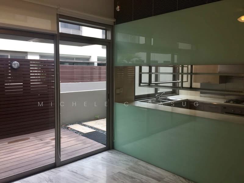 The Teneriffe, Laurel Wood Avenue, 5 Bedrooms, 3,035 sqft, Cluster House For Sale, by Michele Cabasug, 500156432 - Kitchen - PropertyGuru.com.sg