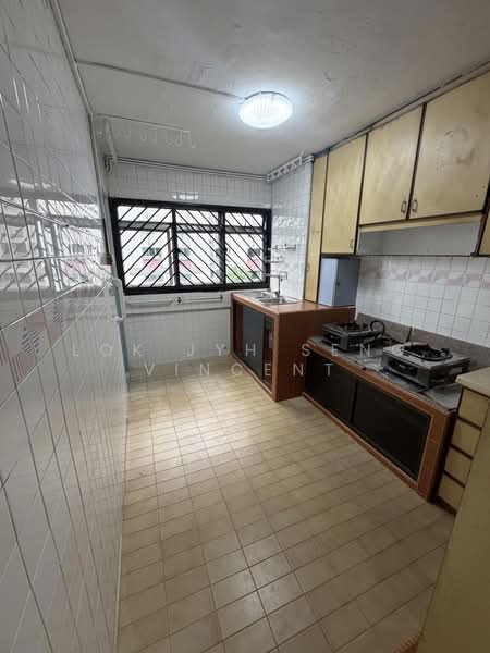 177 Bishan Street 13, 177 Bishan Street 13, 3 Bedrooms, 1,302 sqft, HDB Flat For Sale, by Lok Jyh Seng Vincent, 500156438 - Kitchen - PropertyGuru.com.sg