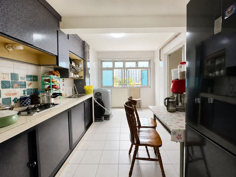 175 Boon Lay Drive, 175 Boon Lay Drive, 2 Bedrooms, 635 sqft, HDB Flat For Sale, by Yong Wee Foong 杨伟锋, 500156442 - Kitchen - PropertyGuru.com.sg