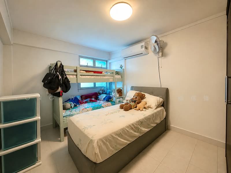 175 Boon Lay Drive, 175 Boon Lay Drive, 2 Bedrooms, 635 sqft, HDB Flat For Sale, by Yong Wee Foong 杨伟锋, 500156442 - Bedroom - PropertyGuru.com.sg