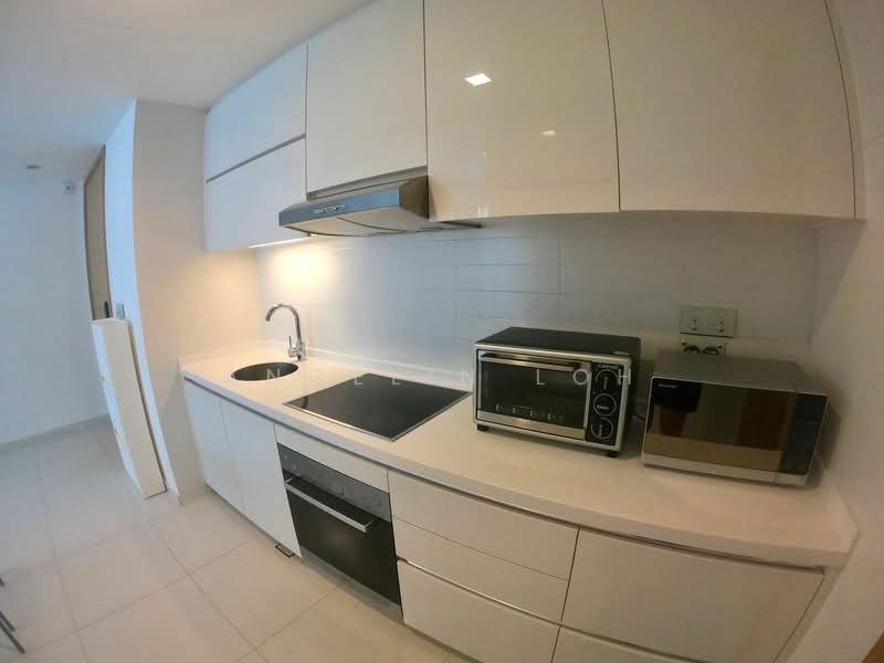 One Shenton, 1 Shenton Way, 1 Bedroom, 581 sqft, Condominium For Sale, by Angelin Loh, 500156448 - Kitchen - PropertyGuru.com.sg