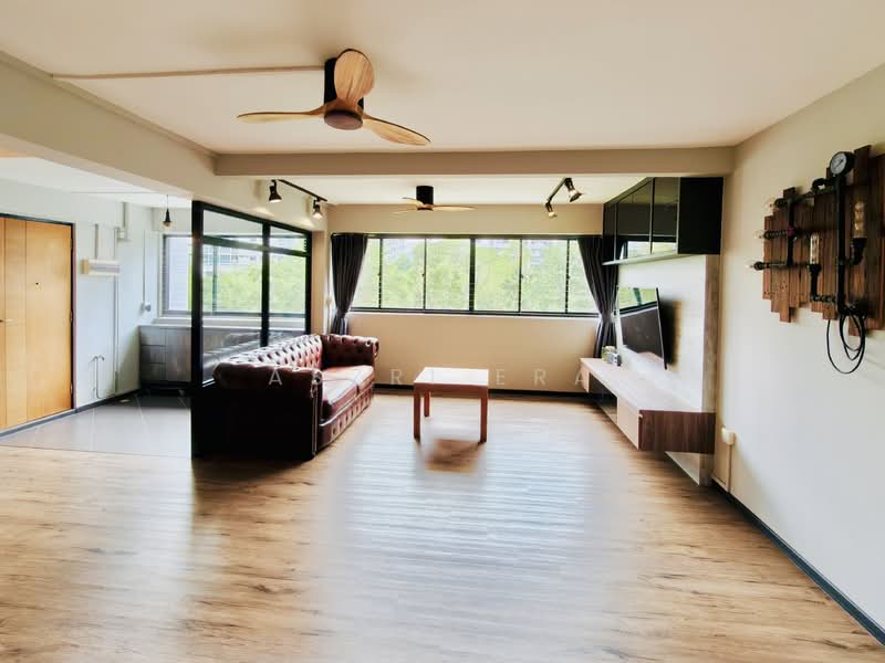 856 Tampines Street 82, 856 Tampines Street 82, 3 Bedrooms, 1,313 sqft, HDB Flat For Sale, by Aszri ERA, 500156451 - Living Room - PropertyGuru.com.sg