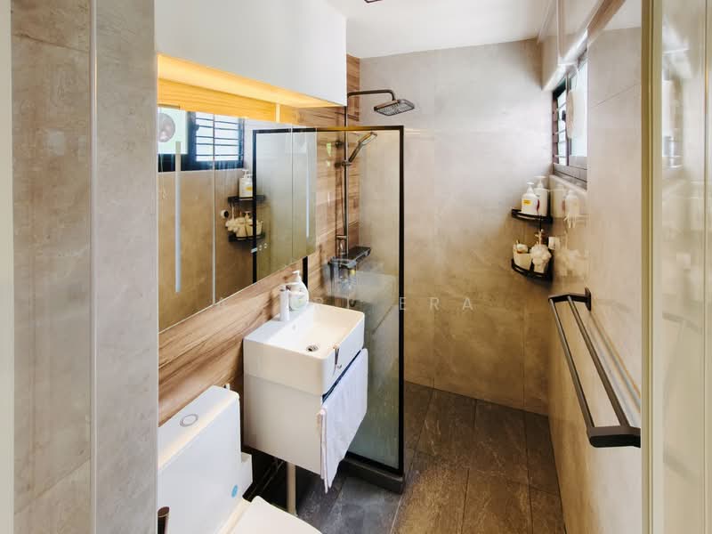 856 Tampines Street 82, 856 Tampines Street 82, 3 Bedrooms, 1,313 sqft, HDB Flat For Sale, by Aszri ERA, 500156451 - Bathroom - PropertyGuru.com.sg