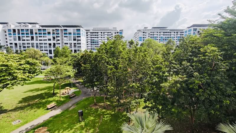 856 Tampines Street 82, 856 Tampines Street 82, 3 Bedrooms, 1,313 sqft, HDB Flat For Sale, by Aszri ., 500156451 - Exterior - PropertyGuru.com.sg