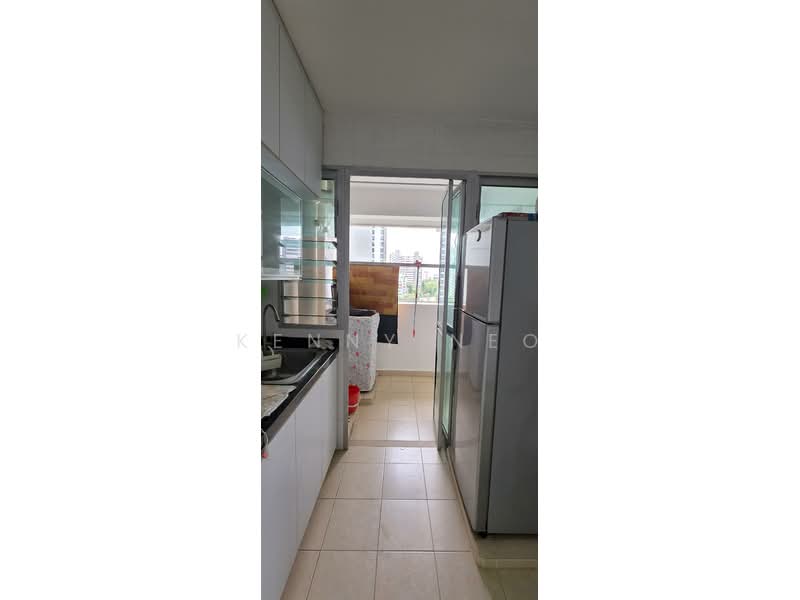 471A Upper Serangoon Crescent, 471A Upper Serangoon Crescent, 2 Bedrooms, 721 sqft, HDB Flat For Rent, by Kenny Neo, 500156464 - Kitchen - PropertyGuru.com.sg