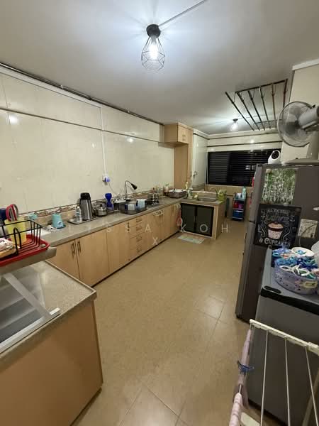 162 Bukit Batok Street 11, 162 Bukit Batok Street 11, Room Rental, 120 sqft, HDB Flat For Rent, by Alyssa Koh L X, 500156465 - Kitchen - PropertyGuru.com.sg