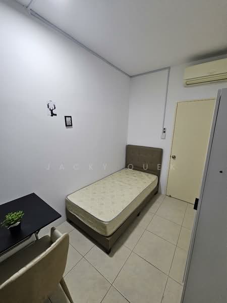 Neptune Court, 2 Marine Vista, Room Rental, 80 sqft, Apartment For Rent, by Jacky Quek, 500156467 - Bedroom - PropertyGuru.com.sg