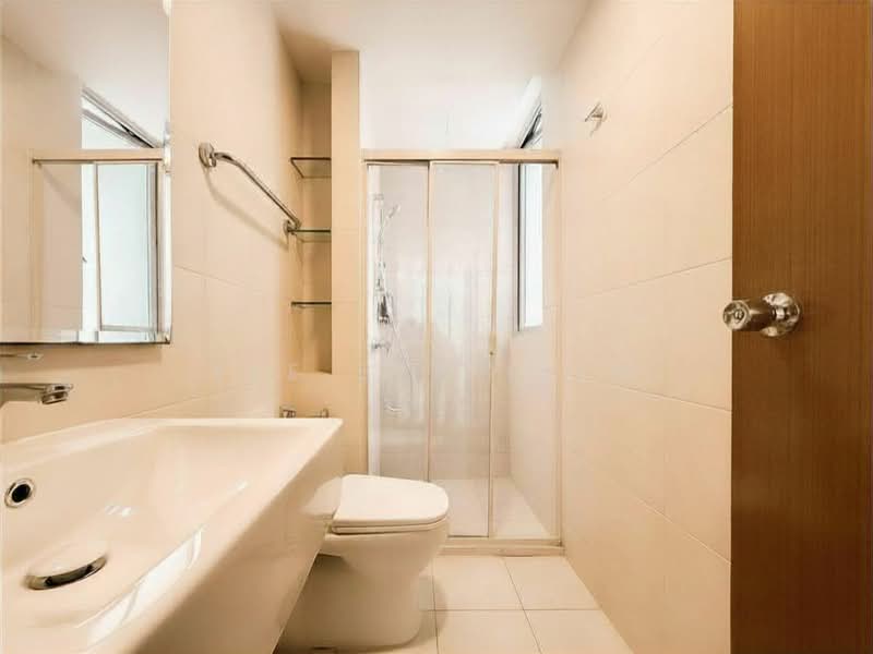 Astor, 51C Lengkong Empat, 3 Bedrooms, 1,109 sqft, Condominium For Sale, by Yee Bey Liew, 500156470 - Bathroom - PropertyGuru.com.sg