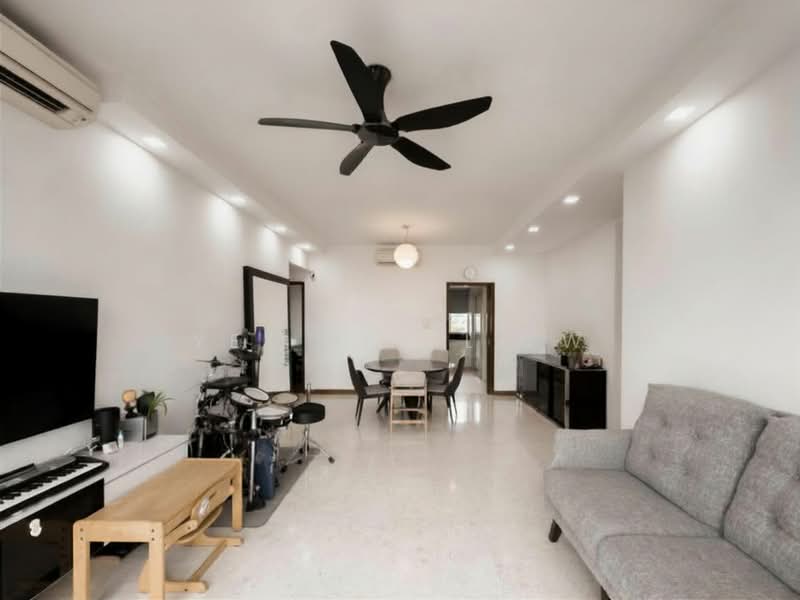 Astor, 51C Lengkong Empat, 3 Bedrooms, 1,109 sqft, Condominium For Sale, by Yee Bey Liew, 500156470 - Living Room - PropertyGuru.com.sg