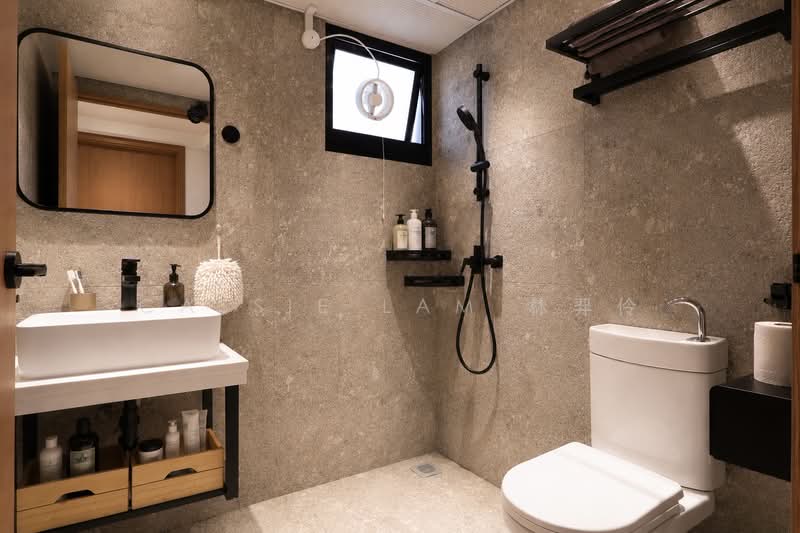 113A Alkaff Crescent, 113A Alkaff Crescent, 2 Bedrooms, 732 sqft, HDB Flat For Sale, by Cassie Lam 林羿伶, 500156475 - Bathroom - PropertyGuru.com.sg