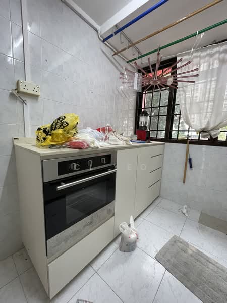 40 Circuit Road, 40 Circuit Road, 2 Bedrooms, 613 sqft, HDB Flat For Sale, by CL Yeo, 500156482 - Kitchen - PropertyGuru.com.sg
