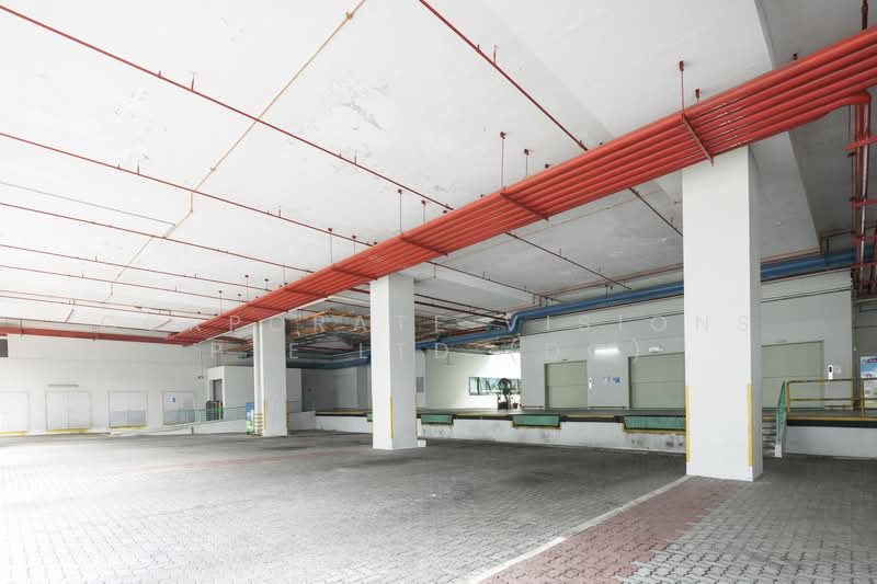 Techpoint, 10 Ang Mo Kio St 65, Ang Mo Kio / Bishan / Thomson, 8,500 sqft, Light Industrial (B1) For Rent, by DENNIS CHENG, 500156483 - 8 loading bays - CommercialGuru.com.sg