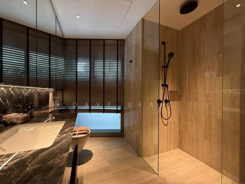 Newport Residences, 80 Anson Road, 4 Bedrooms, 2,067 sqft, Apartment For Sale, by Dave Sear, 500156503 - Bathroom - PropertyGuru.com.sg
