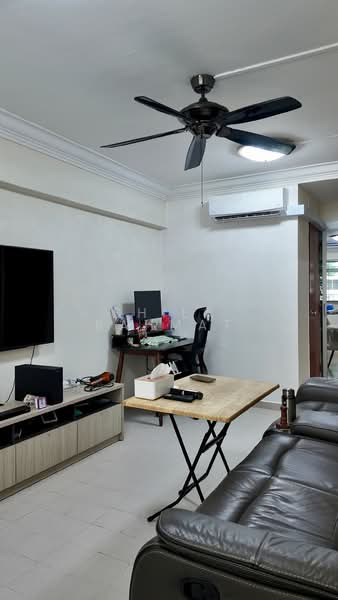 266 Yishun Street 22, 266 Yishun Street 22, Room Rental, 150 sqft, HDB Flat For Rent, by Shila Rahmat, 500156504 - Living Room - PropertyGuru.com.sg