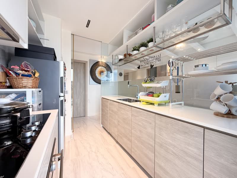 The Alps Residences, 105 Tampines Street 86, 3 Bedrooms, 1,087 sqft, Condominium For Sale, by Jonathan Yeo, 500156508 - Kitchen - PropertyGuru.com.sg