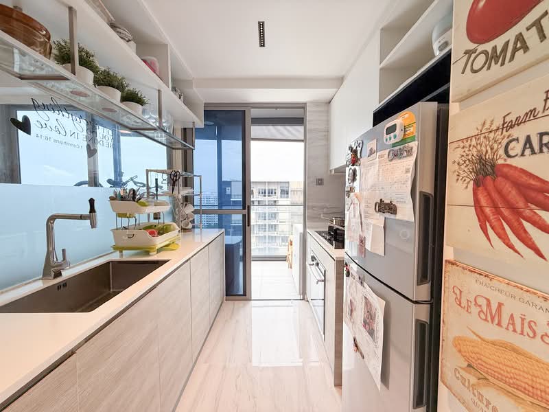 The Alps Residences, 105 Tampines Street 86, 3 Bedrooms, 1,087 sqft, Condominium For Sale, by Jonathan Yeo, 500156508 - Kitchen - PropertyGuru.com.sg