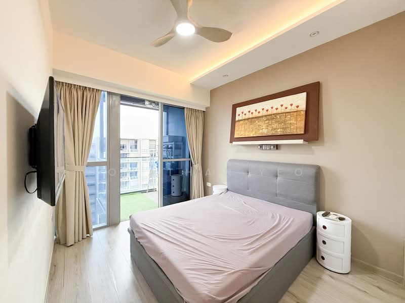 The Alps Residences, 105 Tampines Street 86, 3 Bedrooms, 1,087 sqft, Condominium For Sale, by Jonathan Yeo, 500156508 - Master Bedroom - PropertyGuru.com.sg