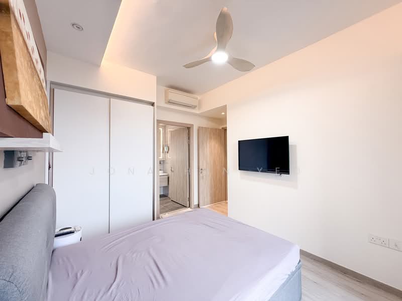 The Alps Residences, 105 Tampines Street 86, 3 Bedrooms, 1,087 sqft, Condominium For Sale, by Jonathan Yeo, 500156508 - Master Bedroom - PropertyGuru.com.sg