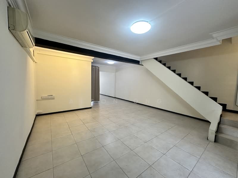 ⭐ Terrace House Near Queenstown MRT For Rent ⭐ 5 Mins Walk ⭐ D03 Alexandra / Commonwealth, , 2 Bedrooms, 900 sqft, Terraced House For Rent, by Alson Ong, 500156509 - Interior - PropertyGuru.com.sg