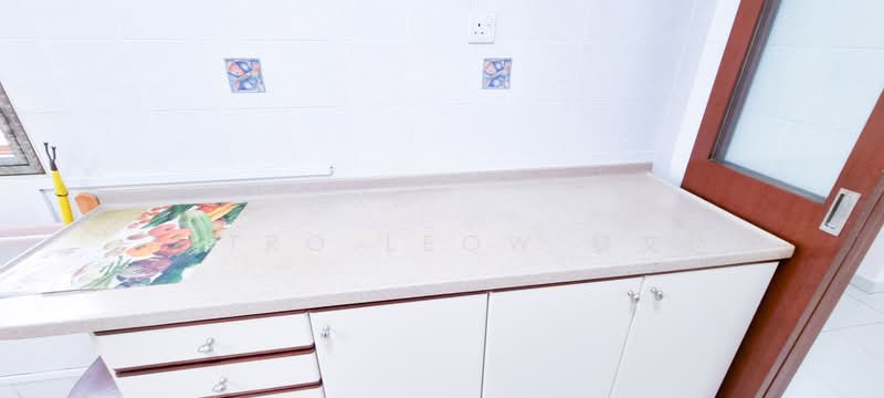 315C Anchorvale Road, 315C Anchorvale Road, 3 Bedrooms, 1,345 sqft, HDB Flat For Rent, by Astro Leow 黎文达, 500156522 - Kitchen - PropertyGuru.com.sg