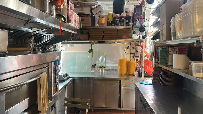 Esplanade Mall, 8 Raffles Avenue, 200 sqft, Food & Beverage For Rent, by Yu-ru Seetoh, 500156525 - Kitchen - CommercialGuru.com.sg