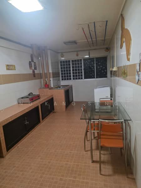 534 Ang Mo Kio Avenue 10, 534 Ang Mo Kio Avenue 10, 2 Bedrooms, 732 sqft, HDB Flat For Rent, by Ng Kang Seng, 500156539 - Kitchen - PropertyGuru.com.sg
