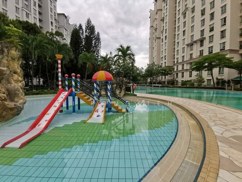 Yishun Emerald, 22 Canberra Drive, 2 Bedrooms, 1,000 sqft, Condominium For Sale, by Li Rong Teh, 500156544 - Pool - PropertyGuru.com.sg