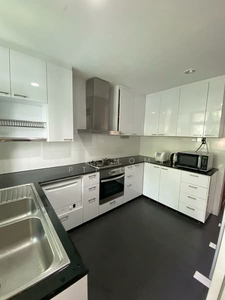 NassimVille, 11 Nassim Road, 2 Bedrooms, 1,200 sqft, Apartment For Rent, by JIMMY GIAM, 500156546 - Kitchen - PropertyGuru.com.sg