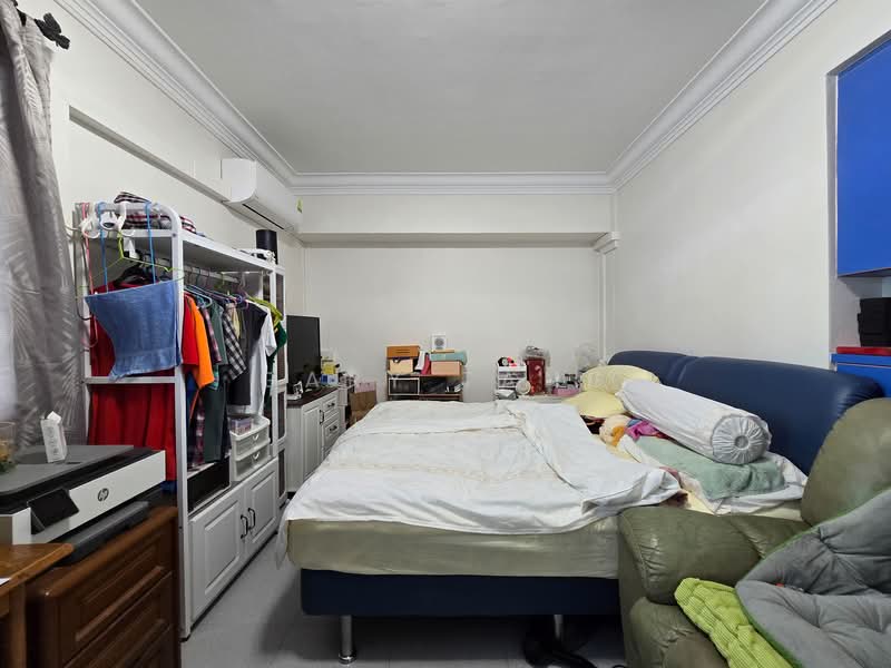 734 Tampines Street 71, 734 Tampines Street 71, 3 Bedrooms, 1,323 sqft, HDB Flat For Sale, by Gary Tang, 500156560 - Master Bedroom - PropertyGuru.com.sg