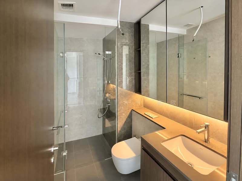 Tembusu Grand, 96 Jalan Tembusu, 2 Bedrooms, 667 sqft, Condominium For Sale, by John Tan 奕欣, 500156568 - Bathroom - PropertyGuru.com.sg