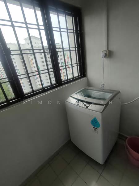 141 Rivervale Street, 141 Rivervale Street, 3 Bedrooms, 1,076 sqft, HDB Flat For Sale, by Simon Chuah, 500156569 - Balcony - PropertyGuru.com.sg