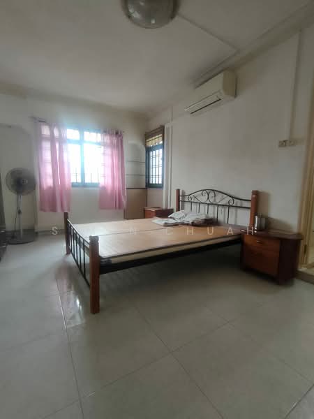 141 Rivervale Street, 141 Rivervale Street, 3 Bedrooms, 1,076 sqft, HDB Flat For Sale, by Simon Chuah, 500156569 - Bedroom - PropertyGuru.com.sg