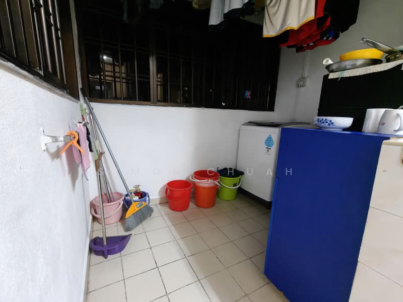 141 Rivervale Street, 141 Rivervale Street, 3 Bedrooms, 1,076 sqft, HDB Flat For Sale, by Simon Chuah, 500156569 - Balcony - PropertyGuru.com.sg