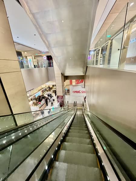 TripleOne Somerset, 111 Somerset Road, Orchard / River Valley, 300 sqft, Other Retail For Rent, by Winnie Wu, 500156589 - Interior - CommercialGuru.com.sg