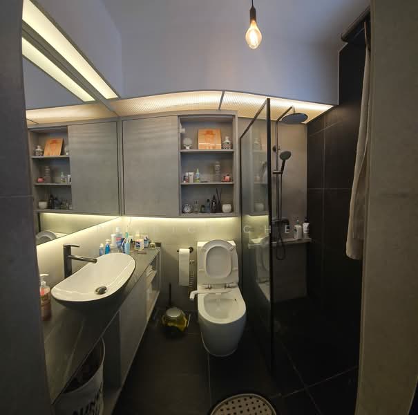 665A Punggol Drive, 665A Punggol Drive, 3 Bedrooms, 990 sqft, HDB Flat For Sale, by Patrick Chee, 500156603 - Bathroom - PropertyGuru.com.sg