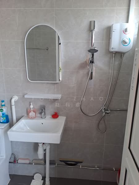712 Jurong West Street 71, 712 Jurong West Street 71, Room Rental, 250 sqft, HDB Flat For Rent, by Tony Zhao 赵科彦, 500156606 - Bathroom - PropertyGuru.com.sg