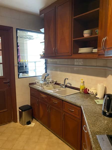 Dover Parkview, 32 Dover Rise, 2 Bedrooms, 969 sqft, Condominium For Sale, by May Lee, 500156607 - Kitchen - PropertyGuru.com.sg