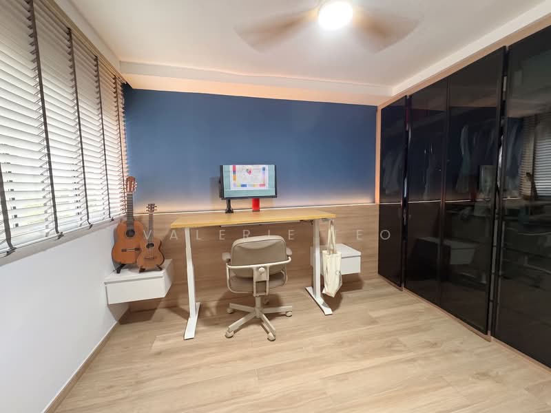 9 Holland Avenue, 9 Holland Avenue, 3 Bedrooms, 699 sqft, HDB Flat For Sale, by Valerie Teo, 500156615 - Bedroom 2 - PropertyGuru.com.sg