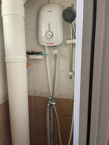 412 Sembawang Drive, 412 Sembawang Drive, Room Rental, 250 sqft, HDB Flat For Rent, by Ritchie Li, 500156616 - Bathroom - PropertyGuru.com.sg