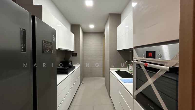 Skyline Residences, 610 Telok Blangah Road, Room Rental, 100 sqft, Condominium For Rent, by Mario Ong Jun Zhi, 500156620 - Kitchen - PropertyGuru.com.sg