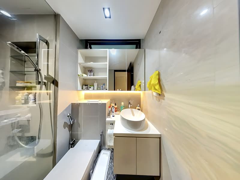 Rivergate, 93 Robertson Quay, 3 Bedrooms, 1,507 sqft, Condominium For Sale, by Aaron Yang, 500156624 - Bathroom - PropertyGuru.com.sg