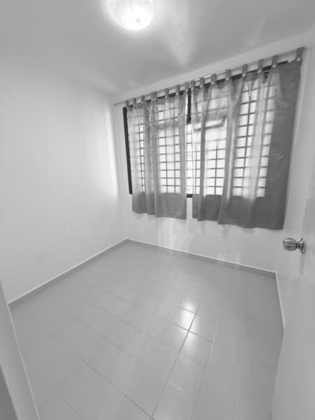 32 Marsiling Drive, 32 Marsiling Drive, 4 Bedrooms, 947 sqft, HDB Flat For Sale, by Jane Francis, 500156625 - Bedroom 4 (Utility Room) - PropertyGuru.com.sg