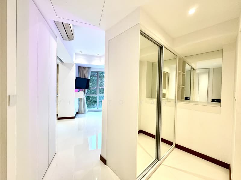 The Sail @ Marina Bay, 2 Marina Boulevard, 1 Bedroom, 667 sqft, Condominium For Sale, by Wilfred Kang, 500156644 - Wardrobe - PropertyGuru.com.sg