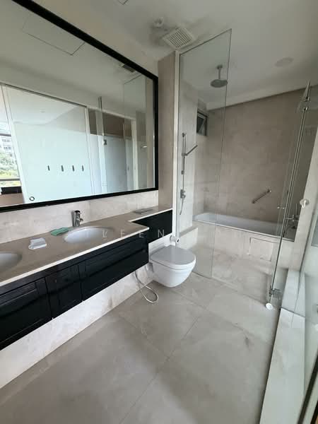 Martin Place Residences, 6 Martin Place, 4 Bedrooms, 1,894 sqft, Condominium For Rent, by Eileen Koh, 500156646 - Bathroom - PropertyGuru.com.sg