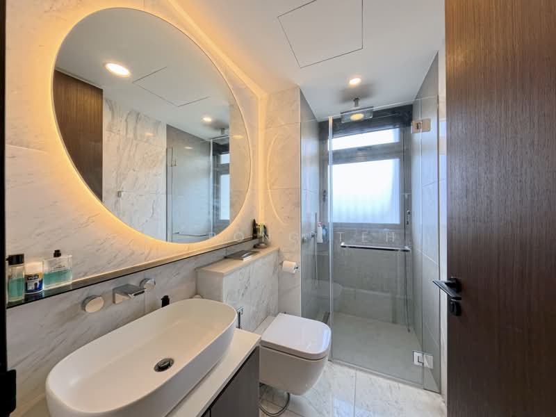 The Iveria, 2 Kim Yam Road, 3 Bedrooms, 915 sqft, Condominium For Sale, by Li Rong Teh, 500156649 - PropertyGuru.com.sg
